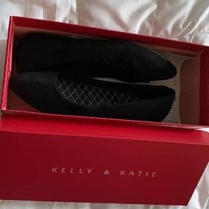 Kelly & Katie black flats